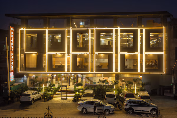 hotel prithvi palace